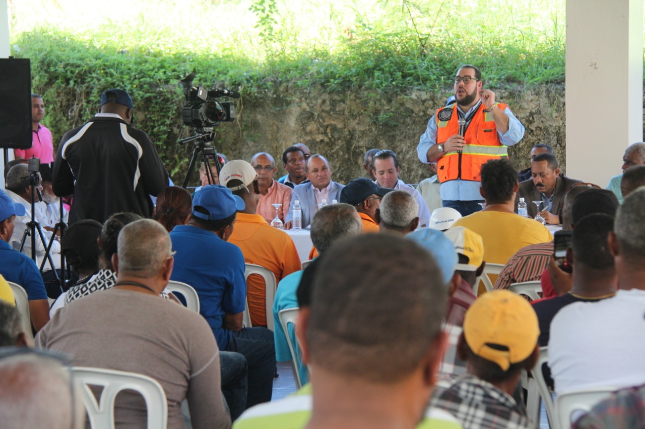 Diputados y Director de Autoridad Portuaria se reúnen en Puerto Plata