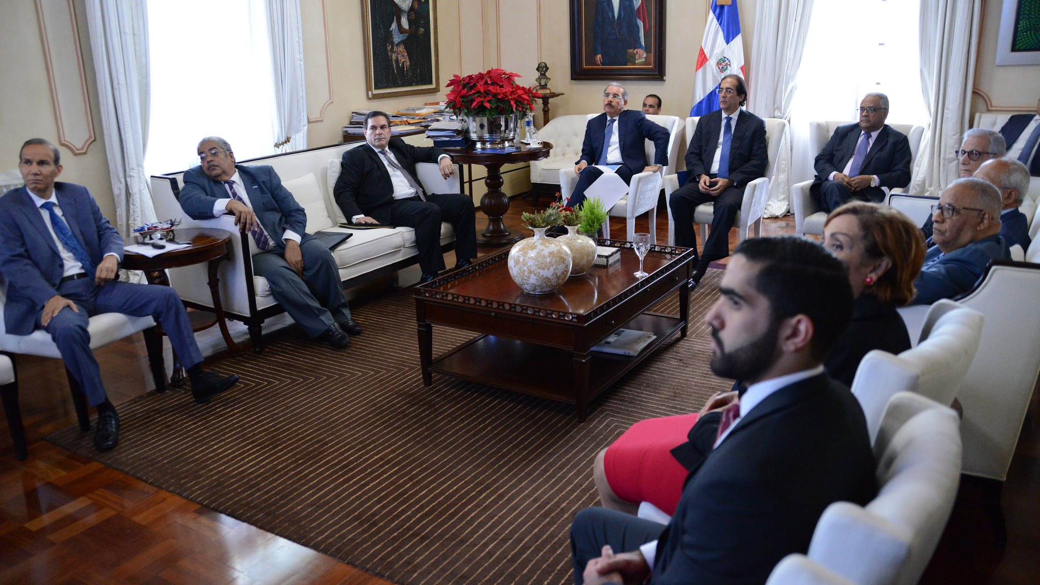 Danilo Medina se reúne con funcionarios del Sistema de Seguridad Social para evaluar avances
