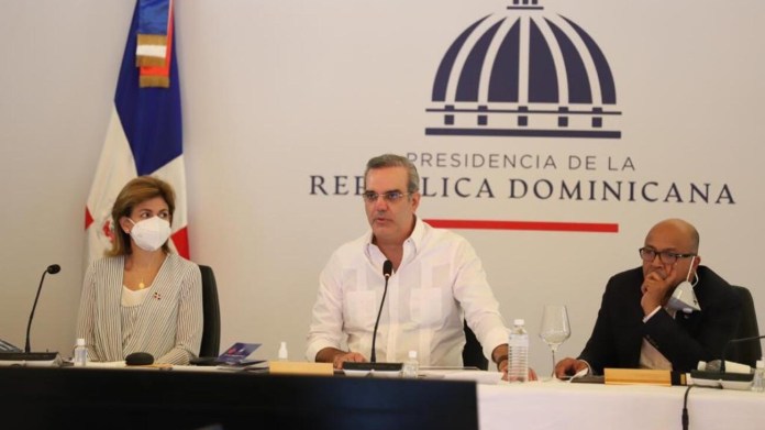Danilo se proclama Presidente del PLD mientras Abinader declara Estado de Emergencia para San Juan