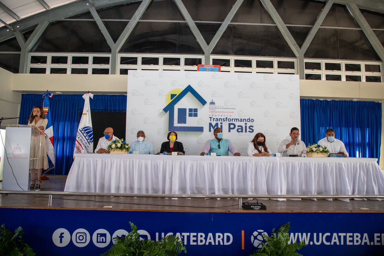 Gabinete de Política Social entrega más de 32 millones de pesos en bonos a beneficiarios del programa “Transformando mi país”
