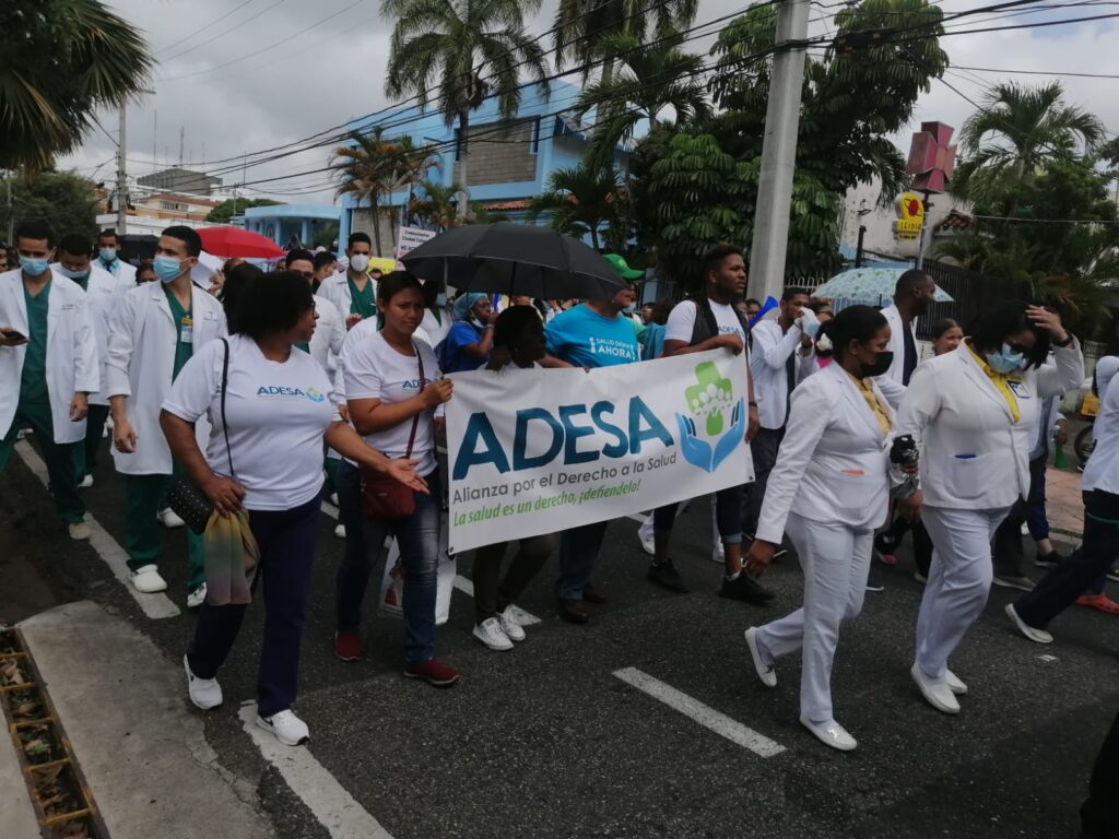 ADESA respalda reclamos del Colegio Médico Dominicano: llama a priorizar terminación de hospitales en construcción
